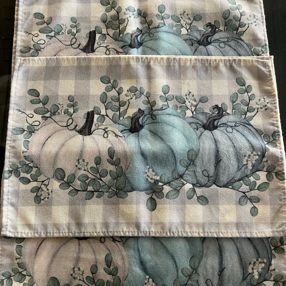 Elegant Pumpkin Print placemats